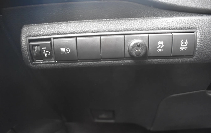 Toyota Corolla cena 79400 przebieg: 99118, rok produkcji 2019 z Nowogard małe 667